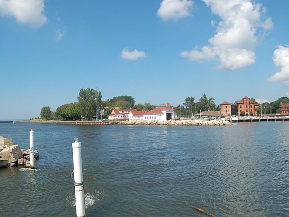 3rd image of 312 Water St #5