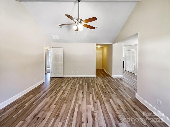 4th image of 4808 Cedar Ct