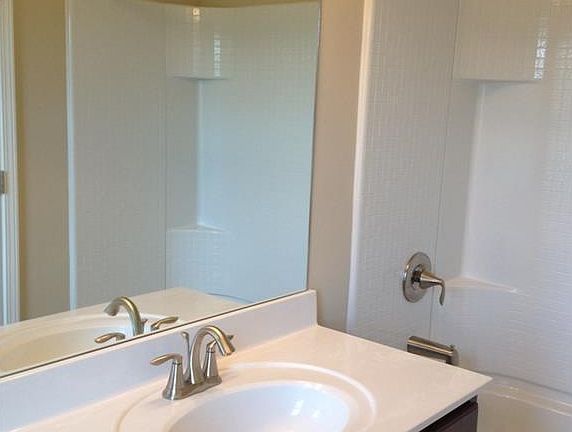 4th image of 493 Williamson St Unit 5/61