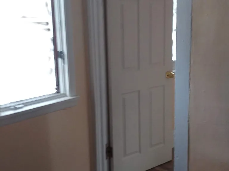 192 Weaver St #UPPER — Photo 21