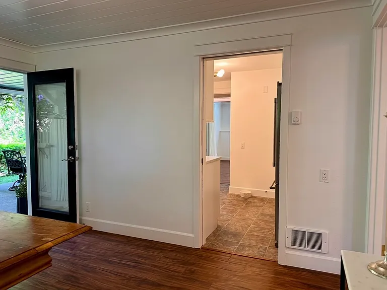 623 Carol Way #B — Photo 25