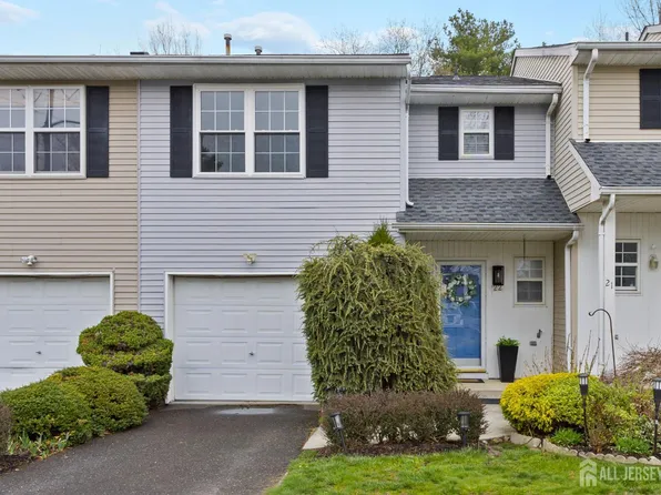 22 Scotto Pl, Dayton, NJ 08810