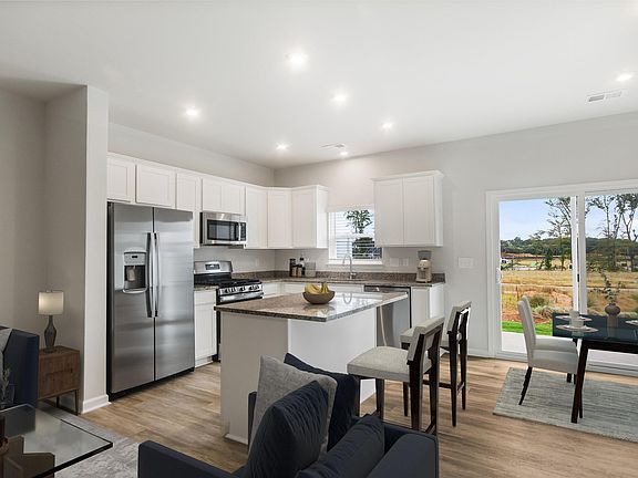 2nd image of 171 Randwick Ln