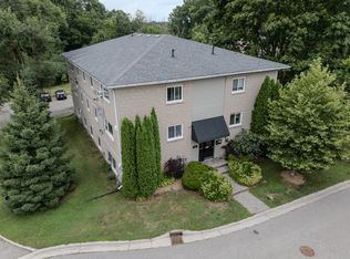 100 Veronica Ave, London, ON N5Z 3M9