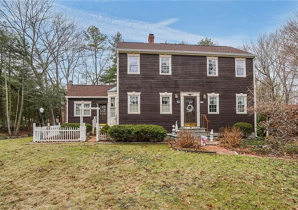 1st image of 118 Hopkins Ave