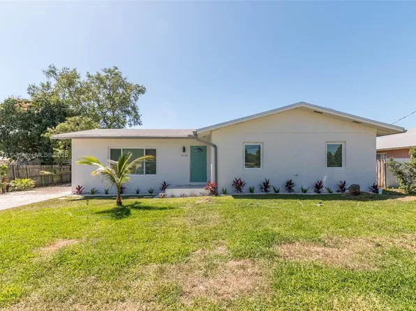 16150 NW 40th Ct, Miami Gardens, FL 33054