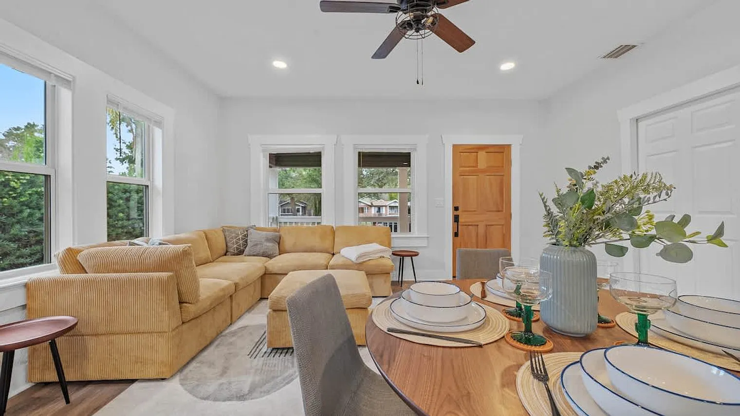 4 bed, 2.0 bath, 1797 sqft, $6,441 — Photo 1
