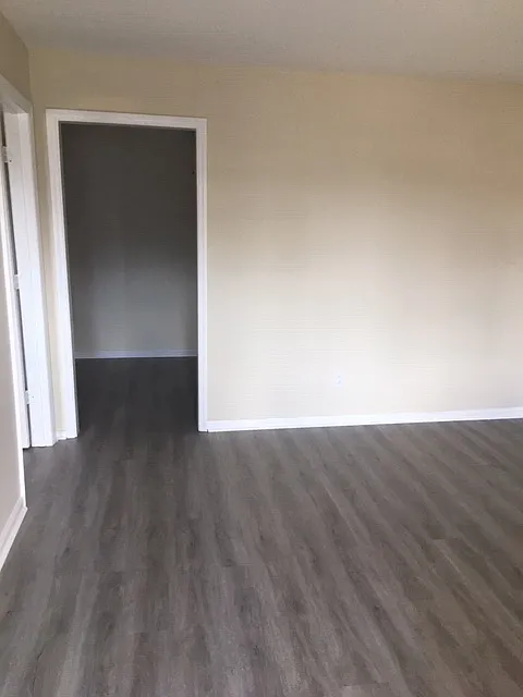 1 bed, 550 sqft, $700 — Photo 4