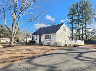 3 Pierce Rd, South Windsor, CT 06074