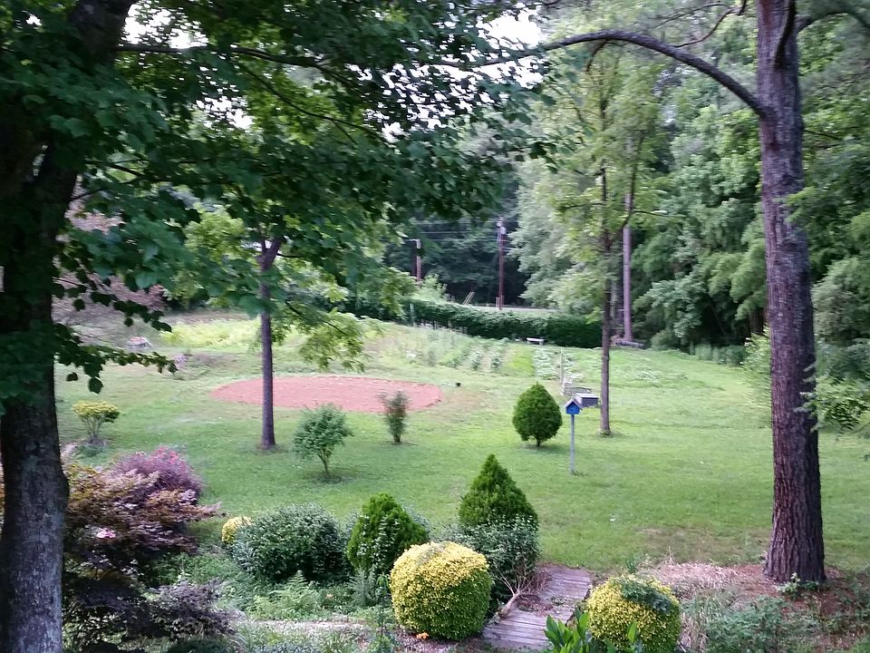 2nd image of 2886 Bob Bettis Rd