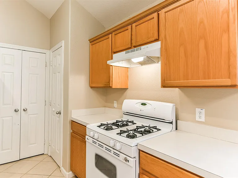 1235 Halls Brg — Photo 10