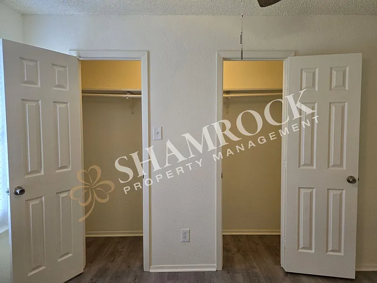 10709 Apache Dr — Photo 13