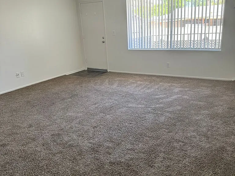 25248 Taylor St — Photo 15