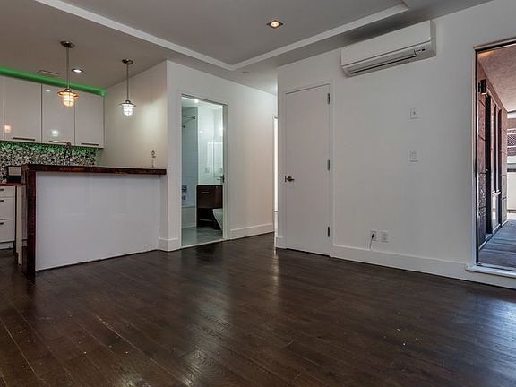 2nd image of 49 Montrose Ave APT 3A