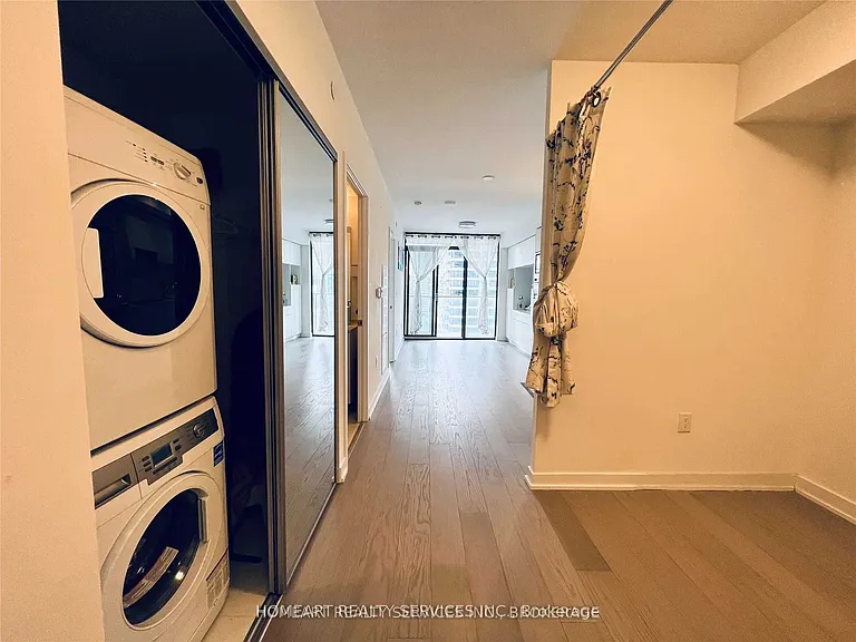 11 Wellesley St W #1309 — Photo 2