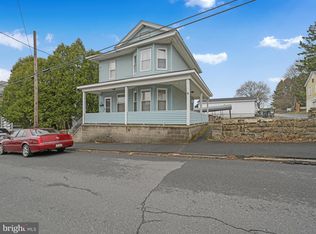 119 E Spring St, Frackville, PA 17931