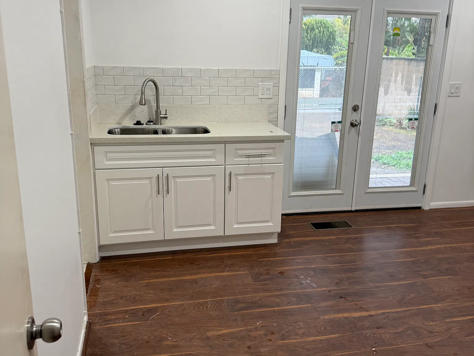 Lancer Ln, Corona — Photo 2