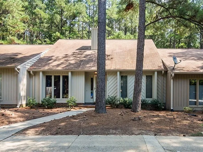 120 Berry Patch Ln — Photo 1