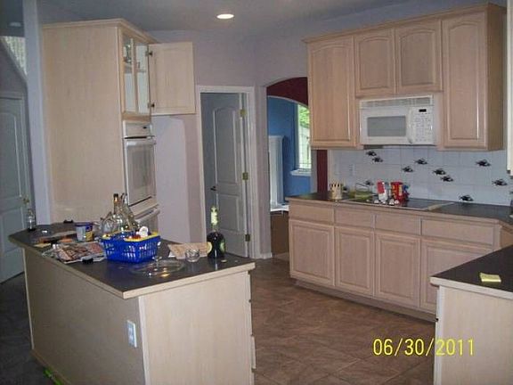 3rd image of 14315 17th Ave NW