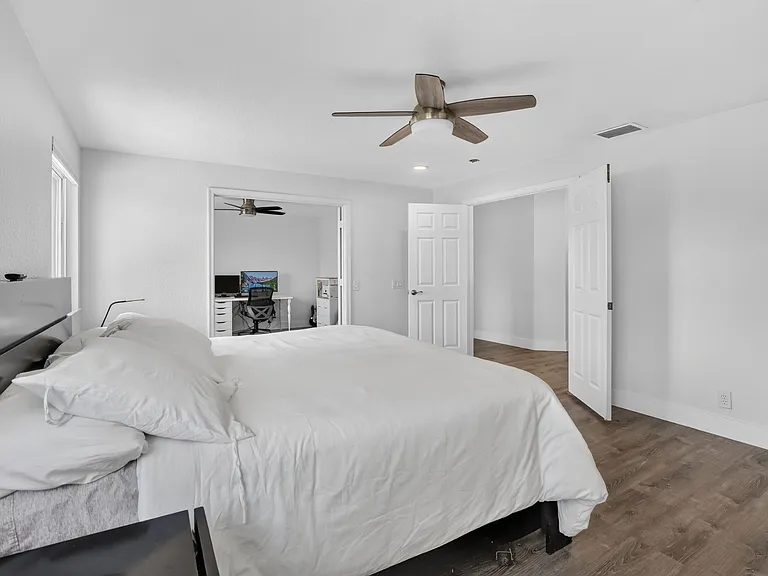 3701 Condor Ct — Photo 42