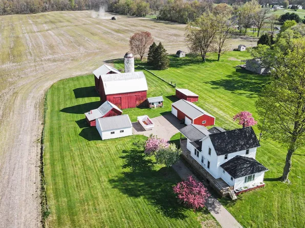8891 Pennfield Rd, Battle Creek, MI 49017