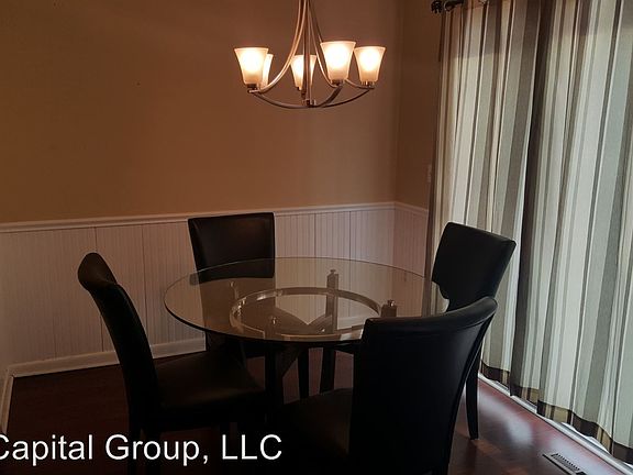 5th image of 9 Lexington Ct