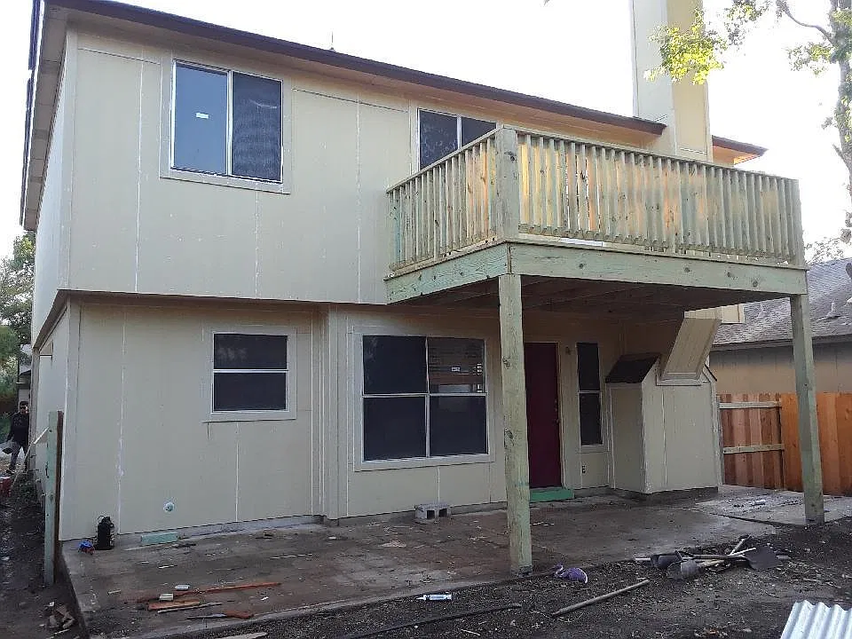 4 bed, 1657 sqft, $2,350 — Photo 2