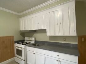 4412 Washington St, Roslindale, MA