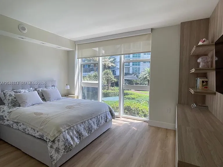 10275 Collins Ave #333 — Photo 7