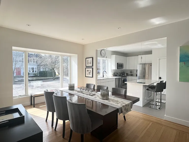168 Elmgrove Ave #1 — Photo 4