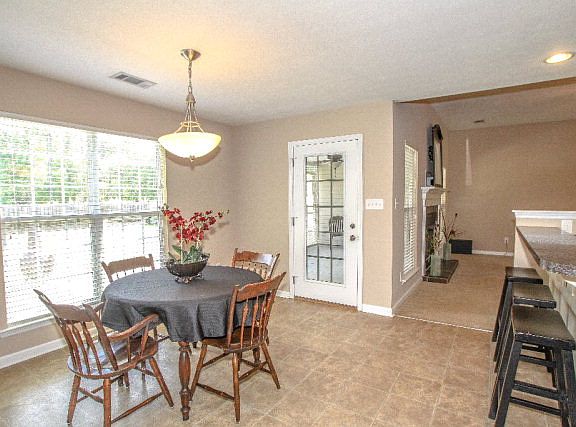 5th image of 1190 Ackerman Dr