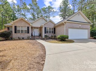 10 La Quinta Loop, Pinehurst, NC 28374