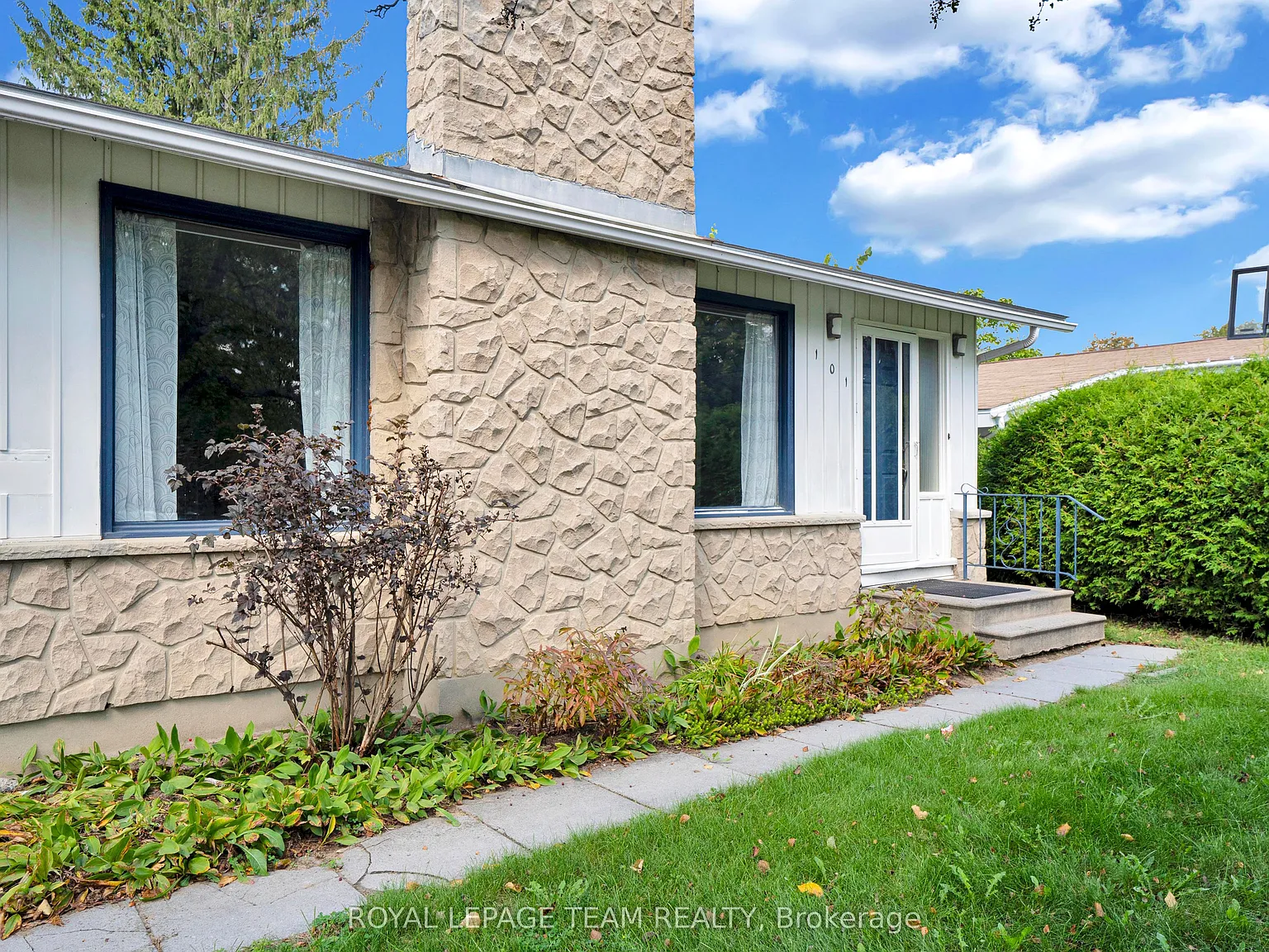 4 bed, $3,000 — Photo 3