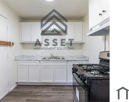 3317 NE 15th St — Photo 13