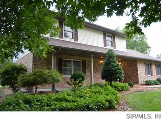 615 E Brentmoor Dr, Troy, IL