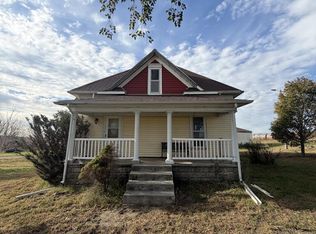 20460 Maple Rd, Gibbon, NE 68840