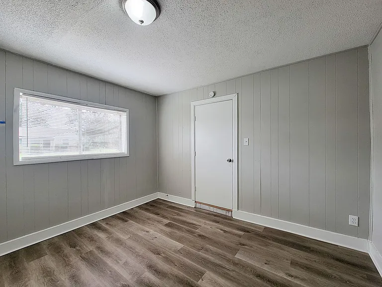 3121 Proswimmer St — Photo 5