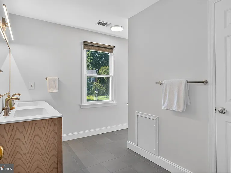 7705 Zulima Ct — Photo 25