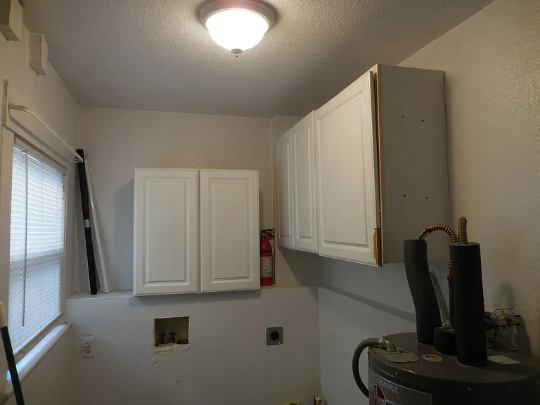 301 Santa Clara Ave — Photo 5