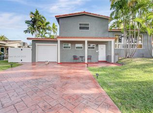 1100 NE 4th St, Hallandale Beach, FL 33009