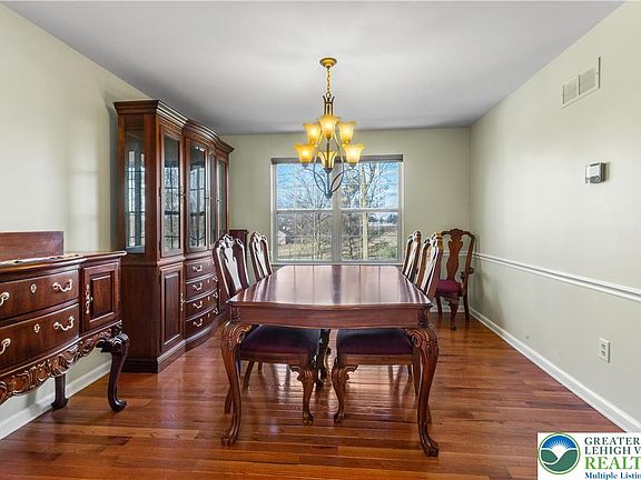4th image of 2187 Hannahs Ln