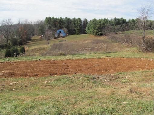 2nd image of 464 Beasley Hill Rd