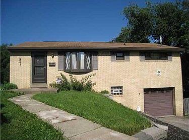 2nd image of 225 Sunview Dr