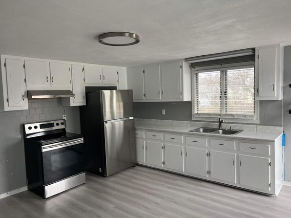 237 Cohannet St FLOOR 2