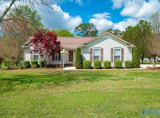 17355 Holland Hts, Athens, AL 35613