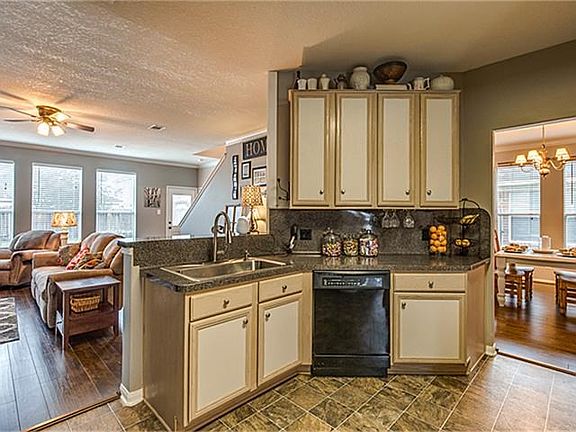 Kitchen with recently replaced range and microwave!
