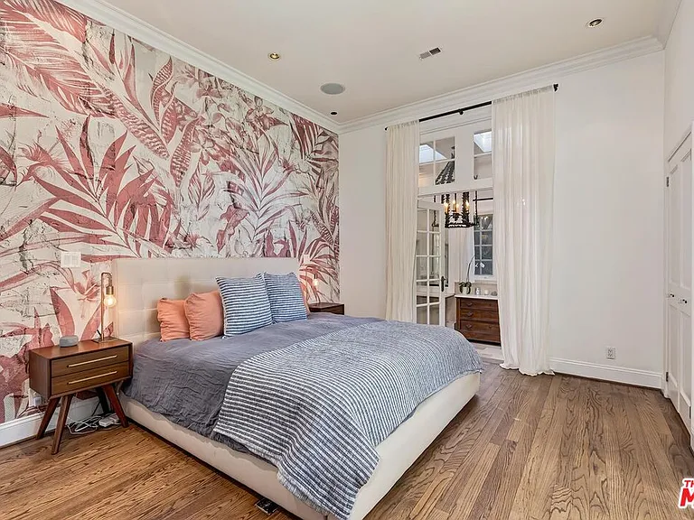 2806 Nichols Canyon Rd — Photo 14
