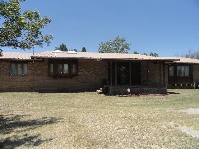 1st image of 901 N Navajo Ave