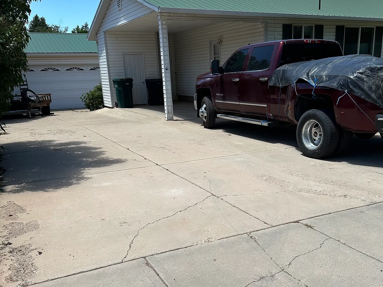 242 S 700 W — Photo 3