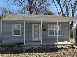 3004 S Woodward St, Springfield, IL 62703